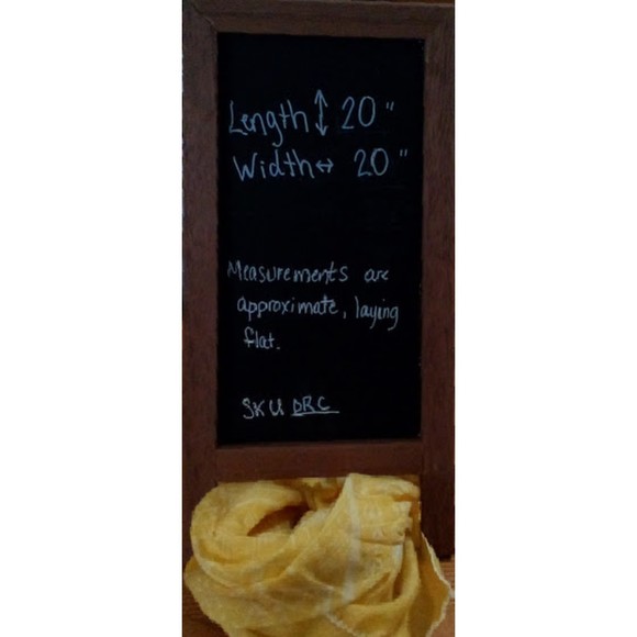 Lot of 3 Women's Echo Silk Scarf and 2 unbranded scarves - Picture 10 of 10